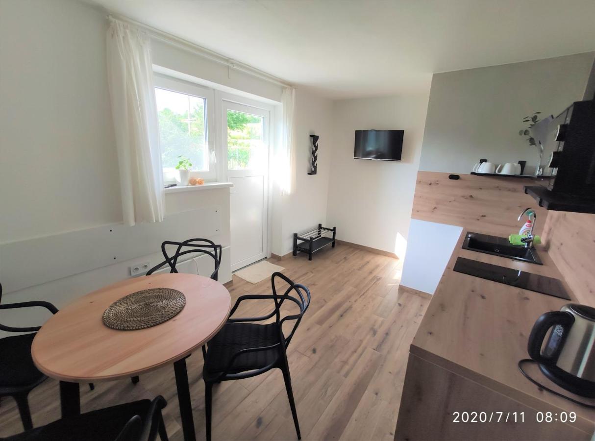Apartman Lenka II Borsice Exteriör bild